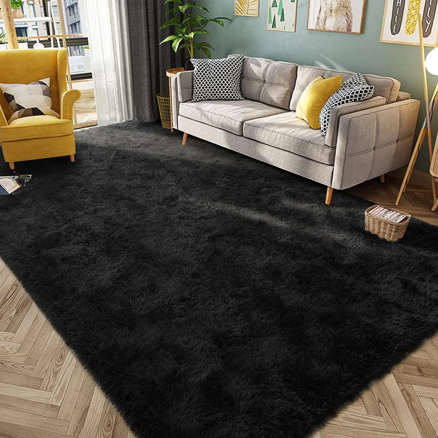 Ultra-Soft Plush Floor Rug (Black)